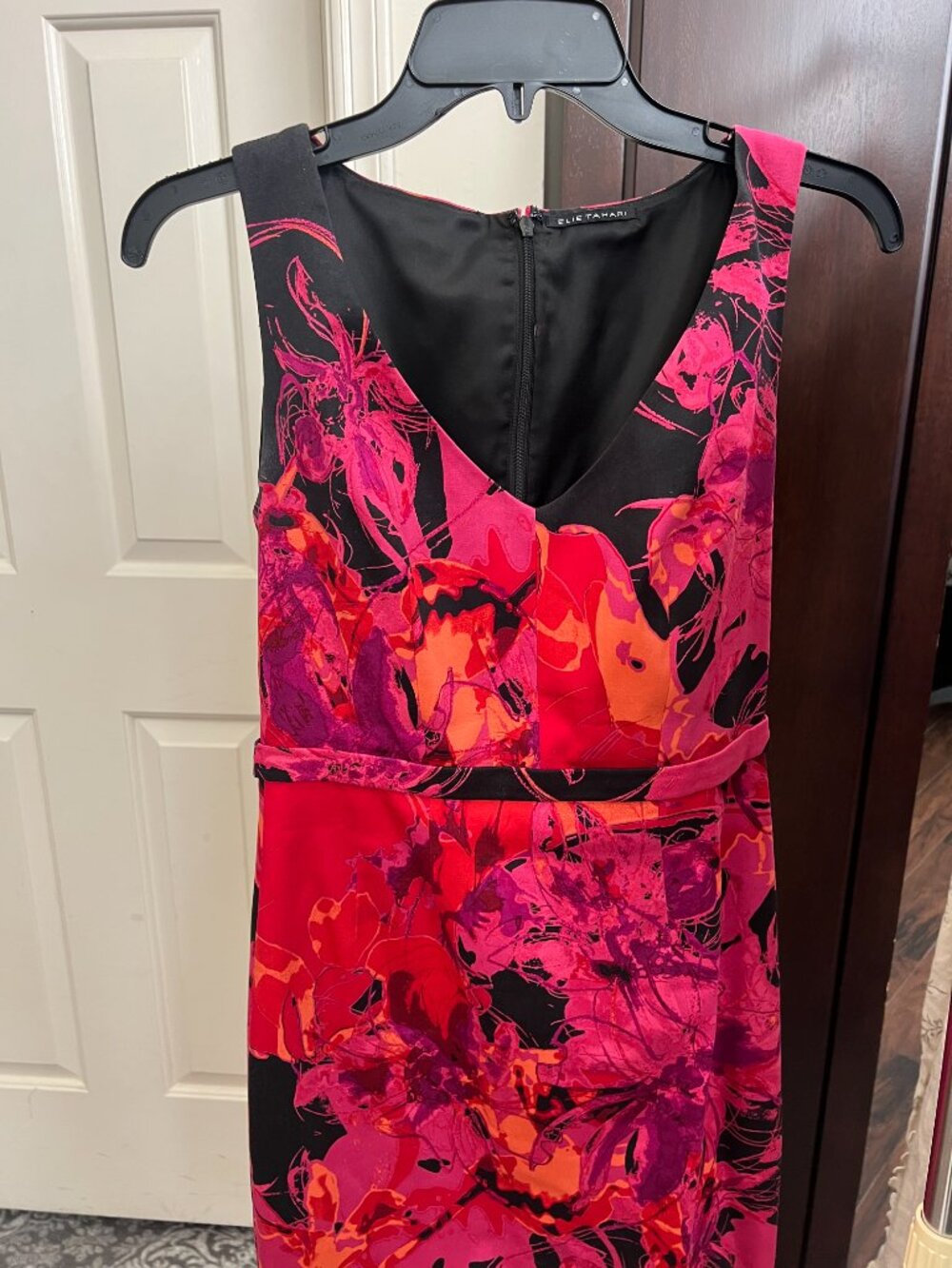 Elie Tahari Floral V-Neck Sheath Dress Size 4 Pink Orange Abstract